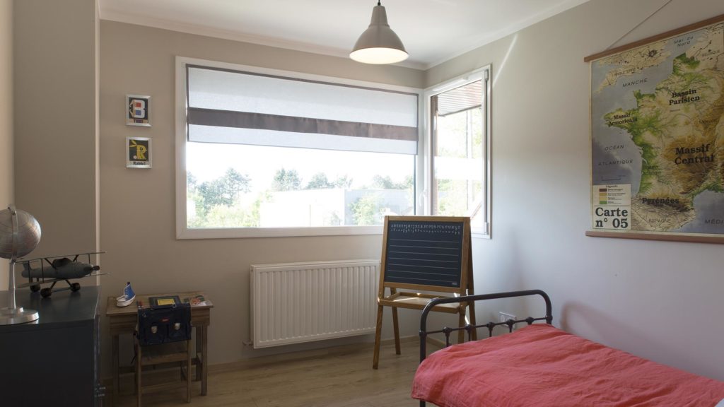 Chambre enfant maison témoin décorée