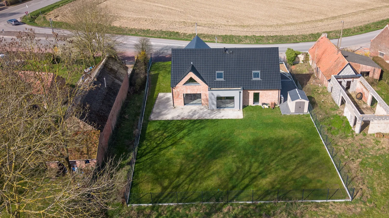Réalisation Maisons d'en Flandre à Genech, maison de 210 m² — vue 2